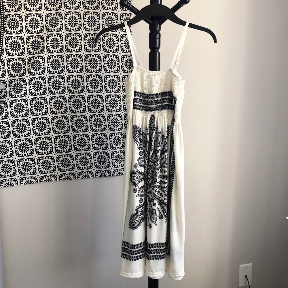 Black & White Coverup